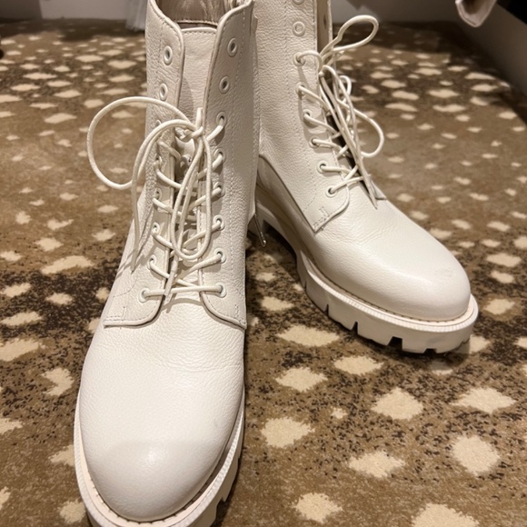 Sam Edelman Garrett Bootie Ivory sz 9.5 - Picture 2 of 3